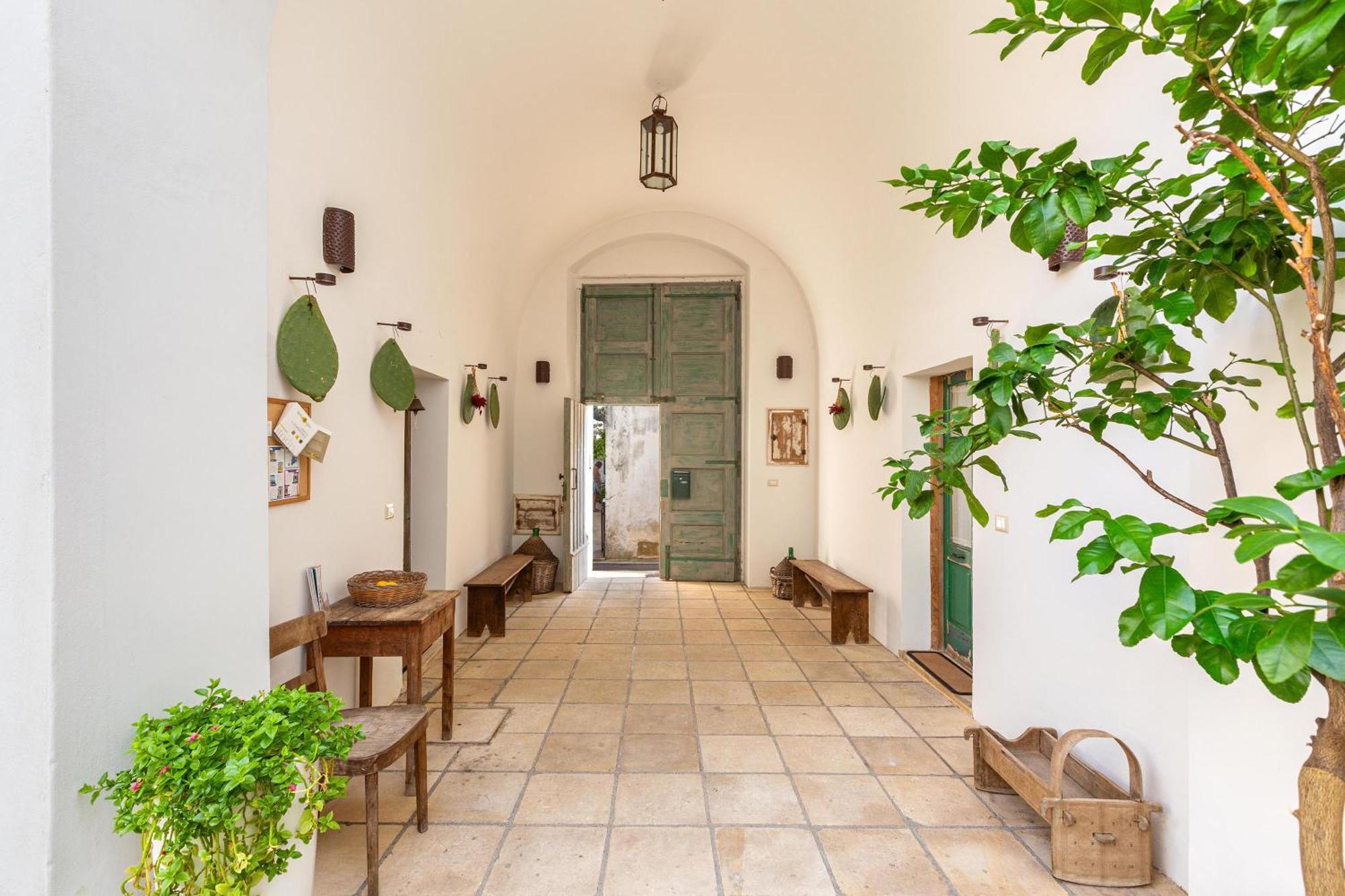 Palazzo San Giovanni Morciano di Leuca Bagian luar foto
